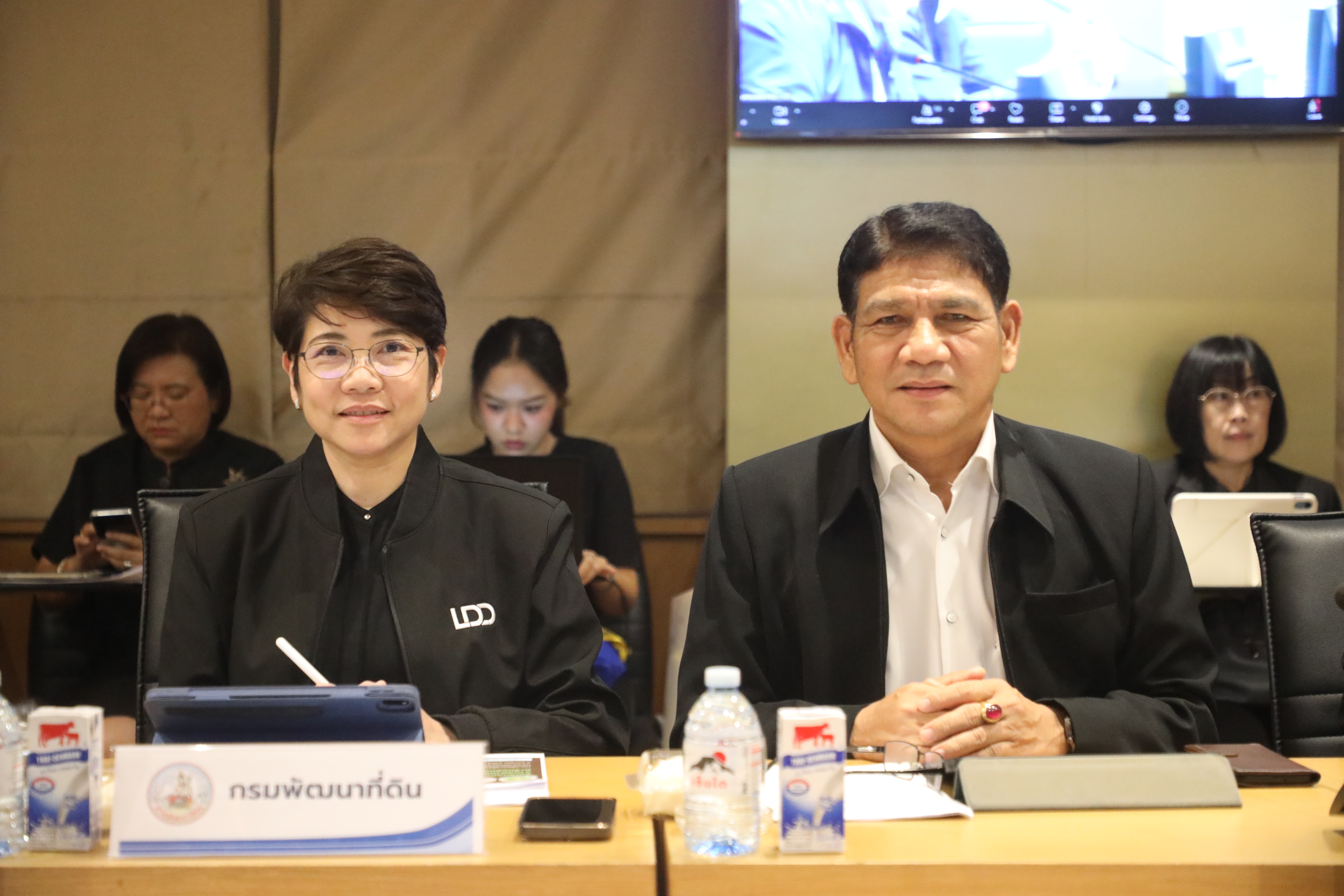 title - ส.ป.ก. เข้าร่วมประชุม หารือแนวทางการรับมือผลกระทบจากสถานการณ์การสู้รบในภูมิภาคตะวันออกกลาง ครั้งที่ 2/2569